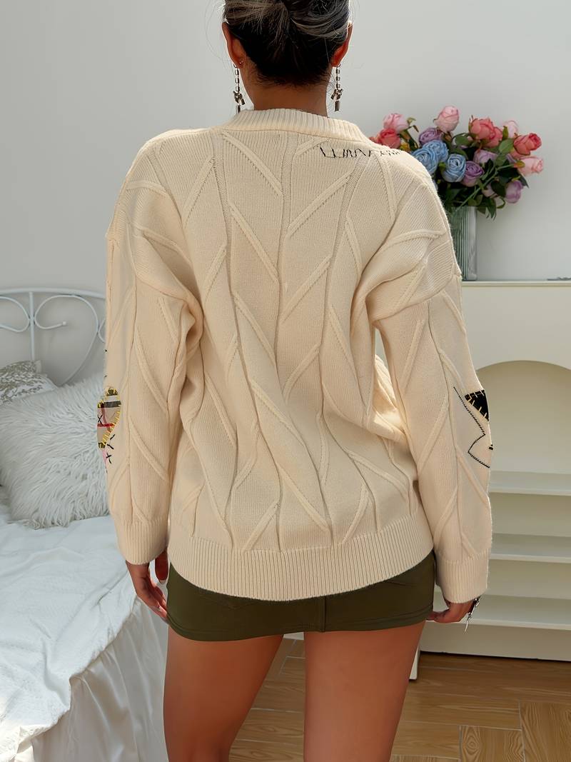 Effortlessly Elegant Sweater with a Timeless Design