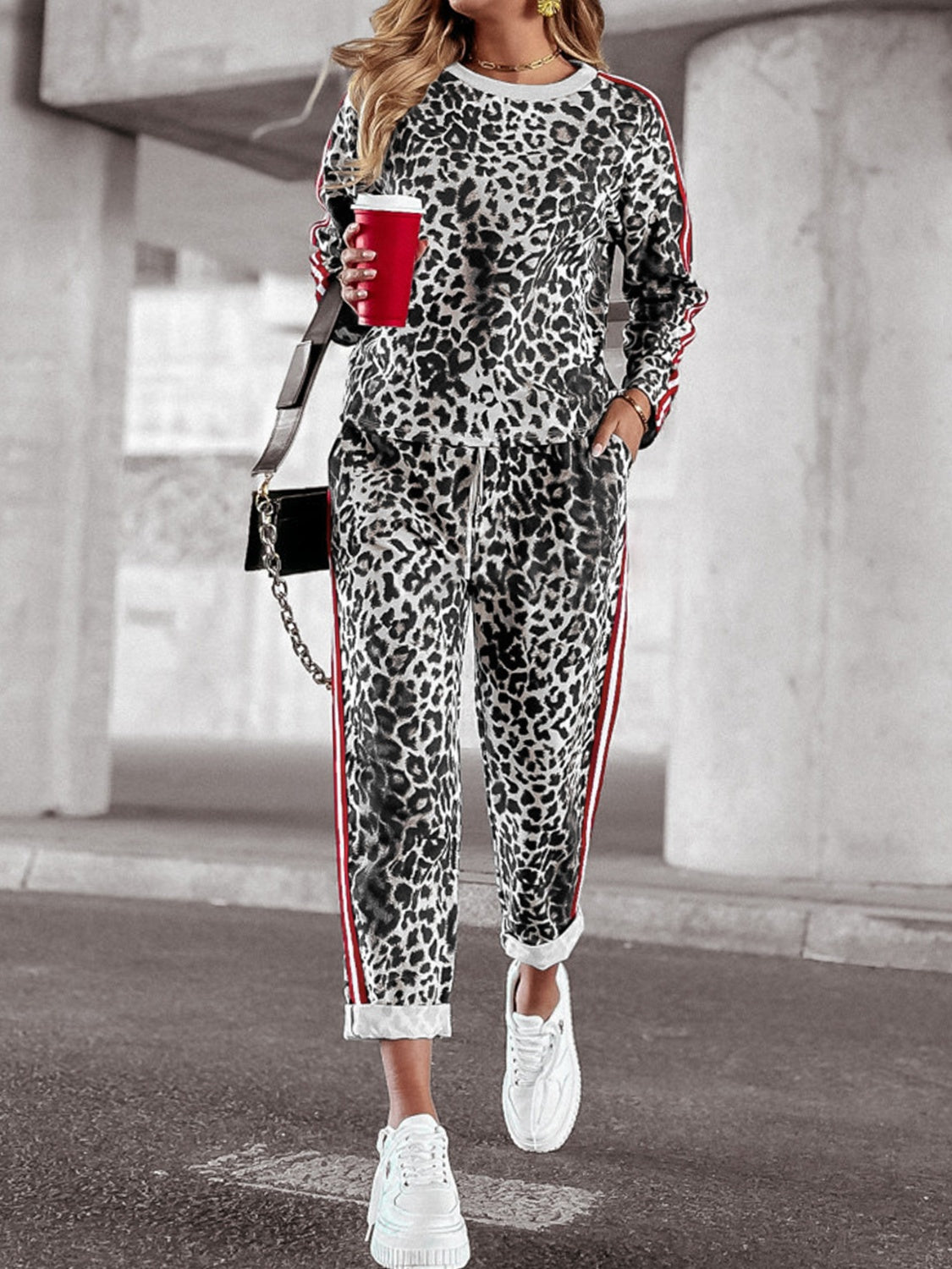 Polished Trousers with an Effortless Classic Look