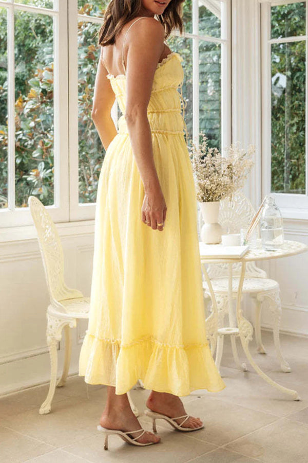 Effortlessly Elegant Dress with a Timeless Design