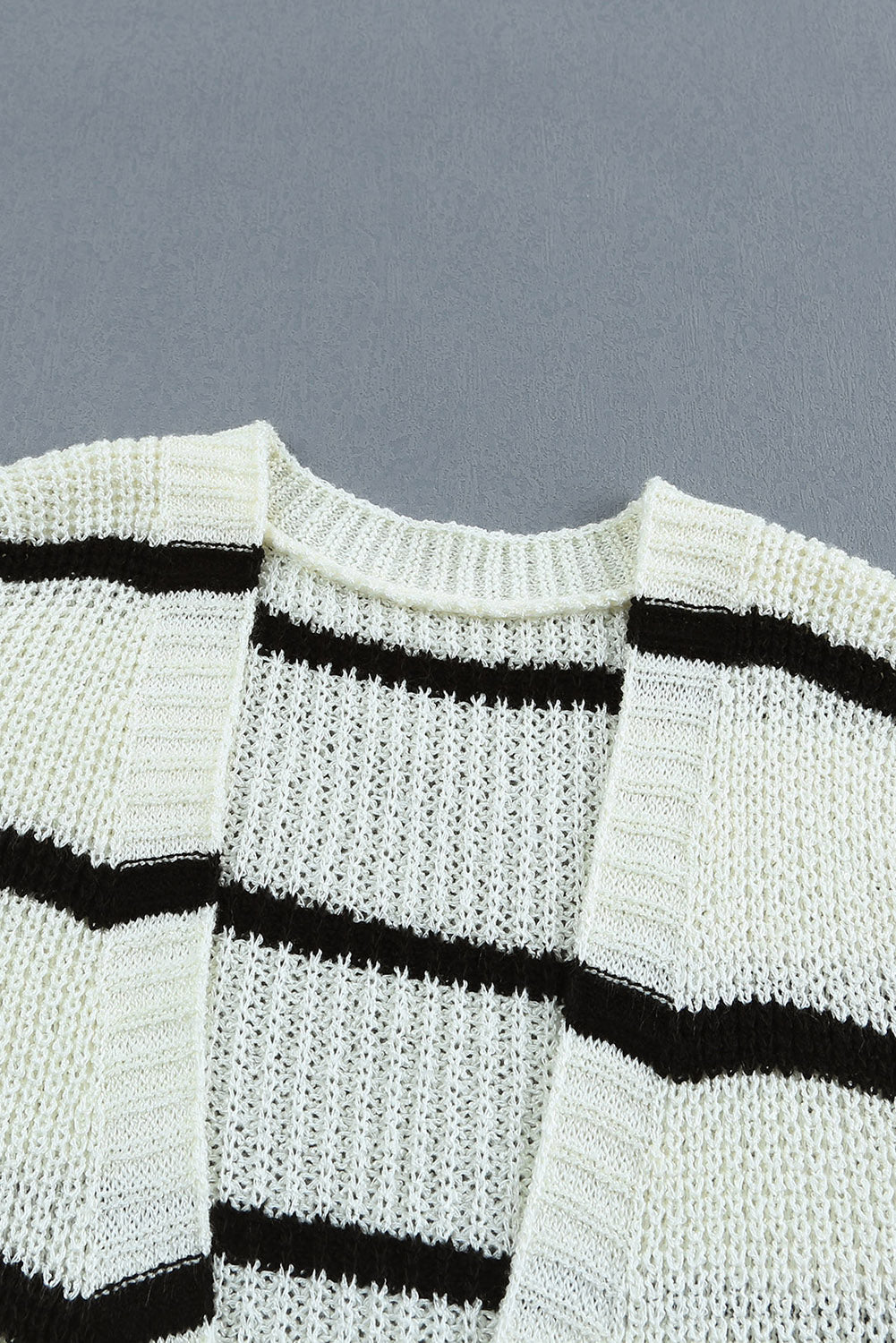 Effortlessly Elegant Cardigan with a Timeless Design