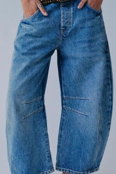 Sophisticated Garment with a Clean Classic Look