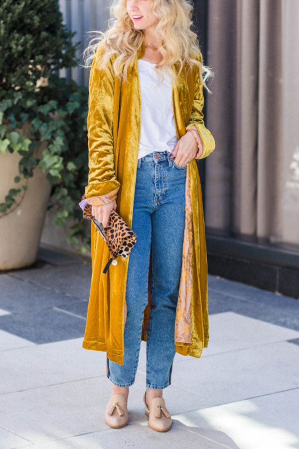 Well Tailored Cardigan with a Graceful Silhouette