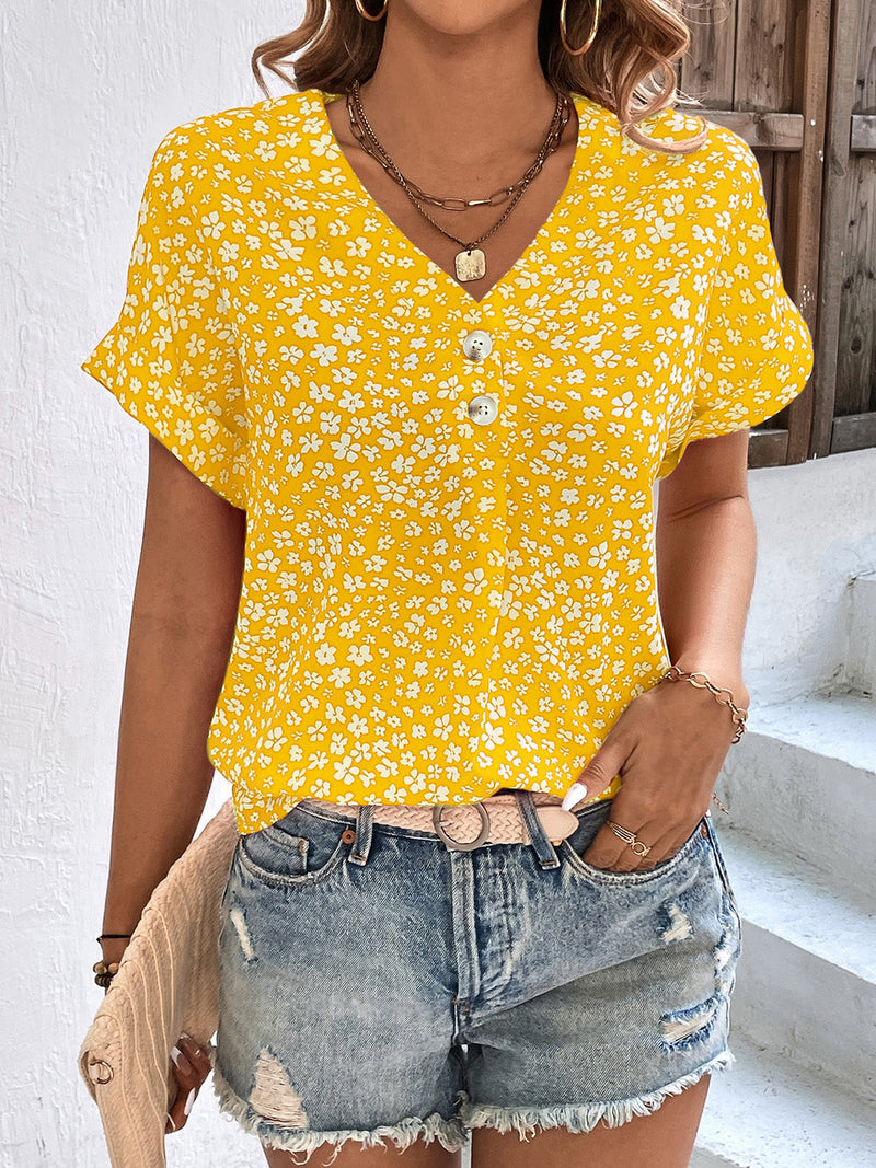 Polished Blouse with an Effortless Classic Look