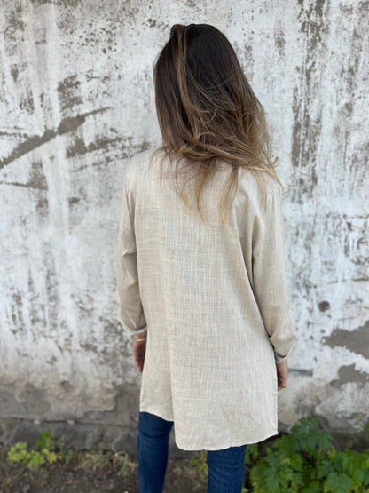 Beautifully Crafted Shirt in a Classic Style