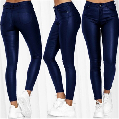 Beautifully Finished Pants in a Timeless Design