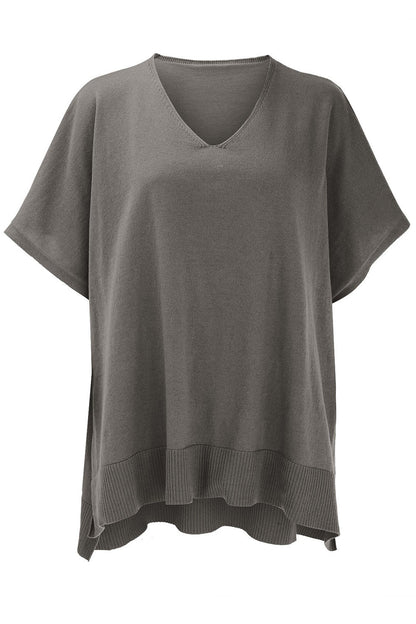 Effortlessly Elegant Top with a Timeless Design