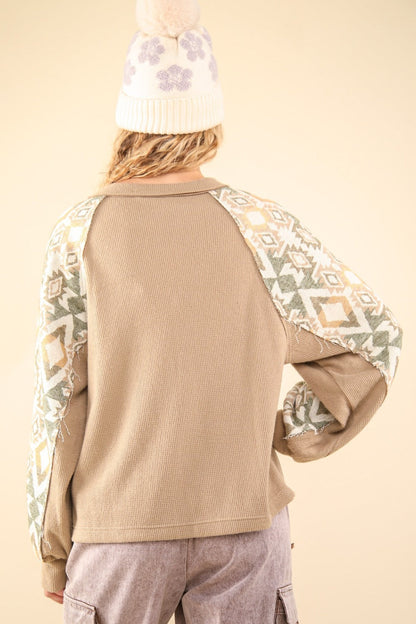 Effortlessly Elegant Top with a Timeless Design