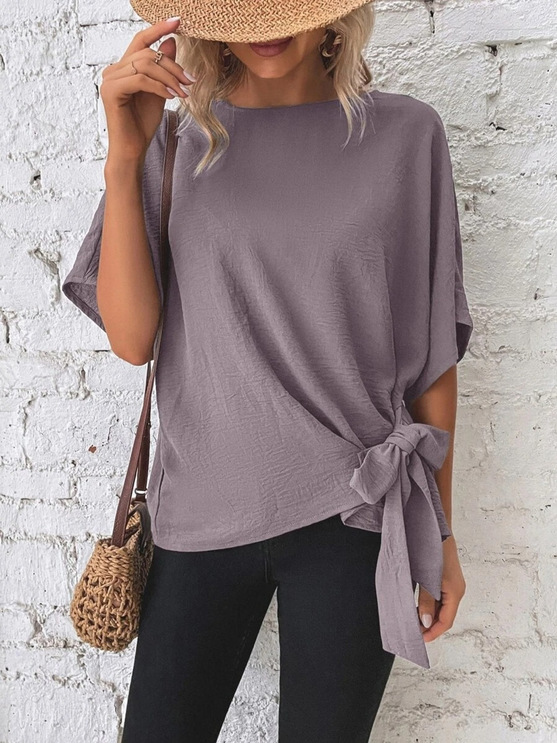 Well Tailored Blouse with a Graceful Silhouette