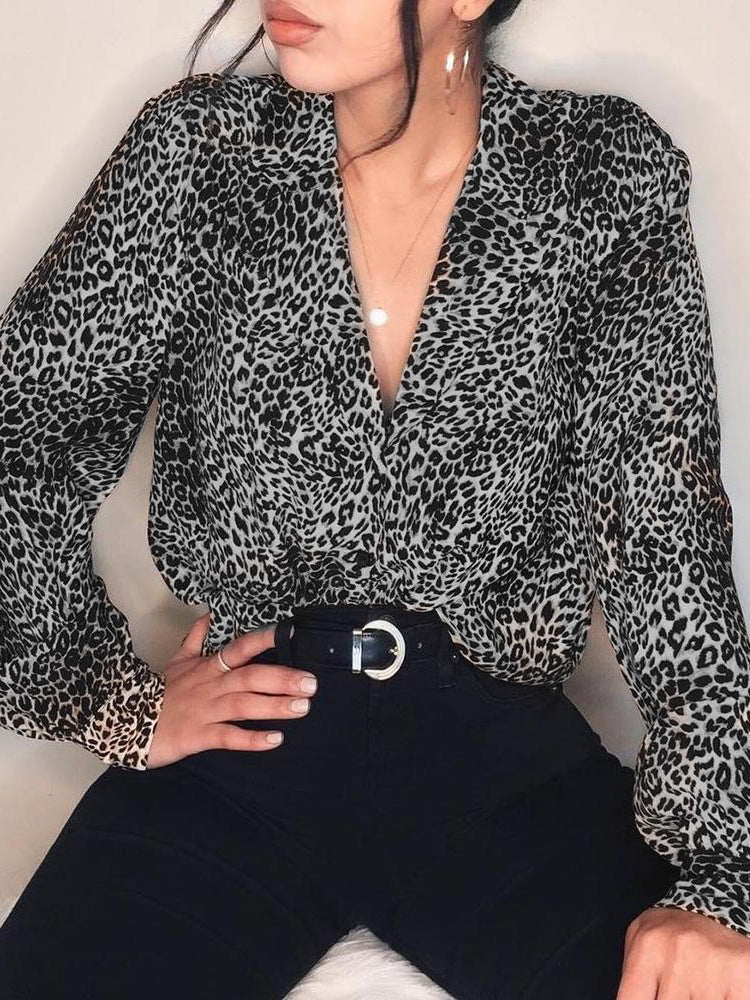 Beautifully Crafted Blouse in a Classic Style
