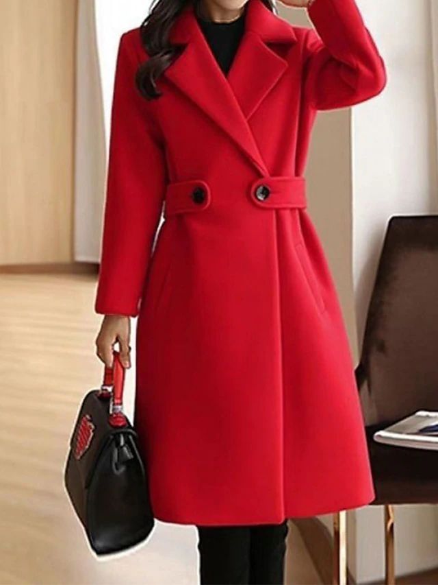 Elegantly Styled Coat for Everyday Wear