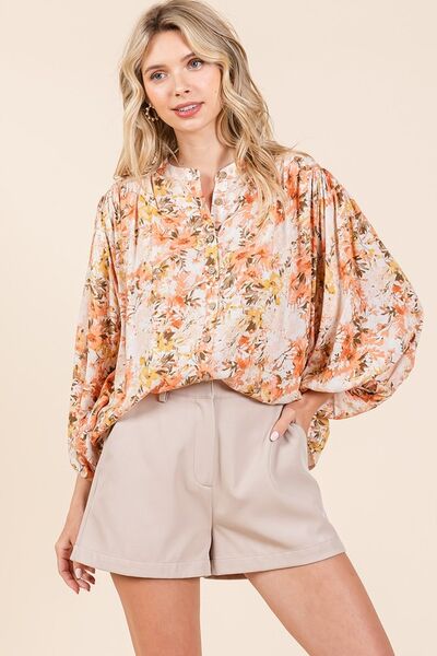 Classic Vintage Blouse with a Flattering Fit