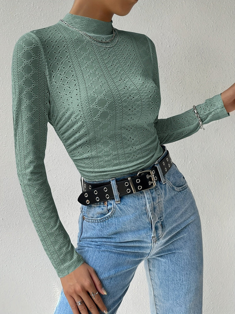 Well Tailored T-Shirt with a Graceful Silhouette