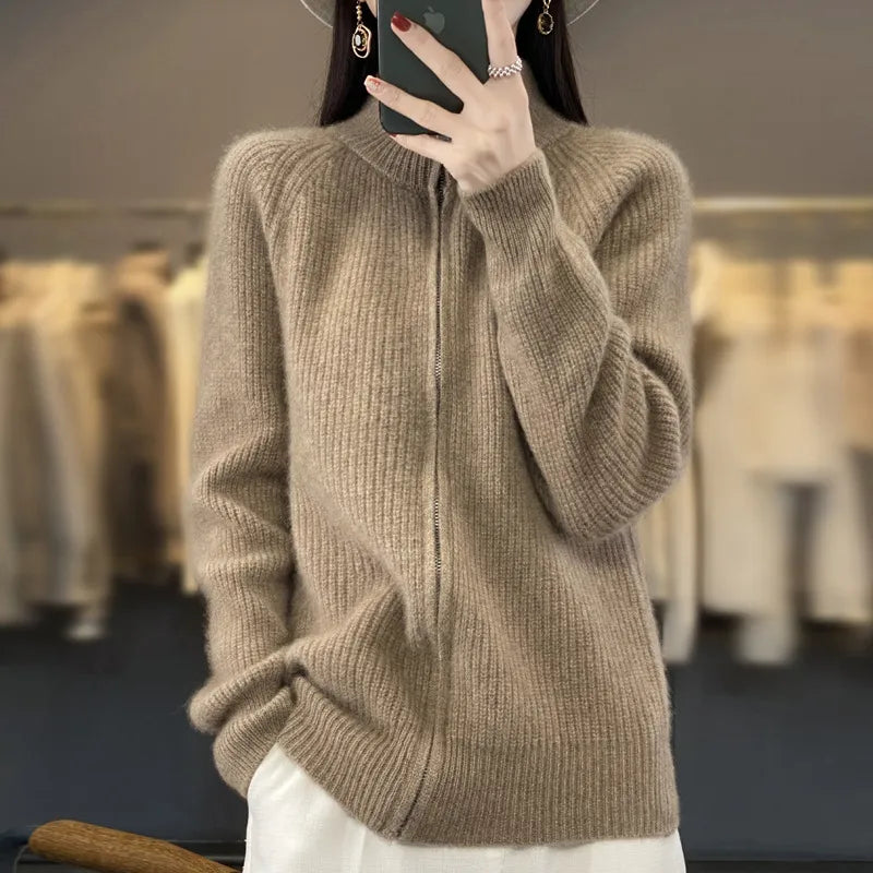 Effortlessly Elegant Cardigan with a Timeless Design