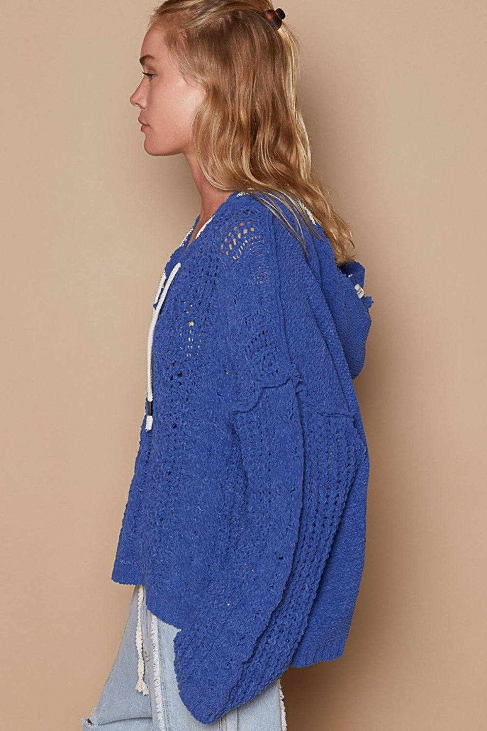 Effortlessly Elegant Sweater with a Timeless Design