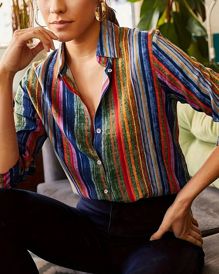 Effortlessly Elegant Blouse with a Timeless Design