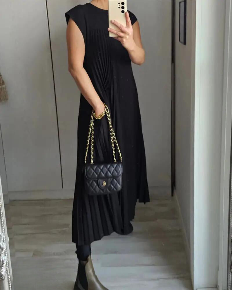 Polished Dress with an Effortless Classic Look