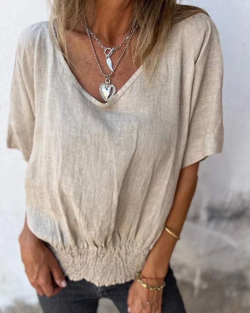 Well Tailored T-Shirt with a Graceful Silhouette