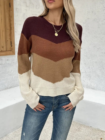 Well Tailored Sweater with a Graceful Silhouette