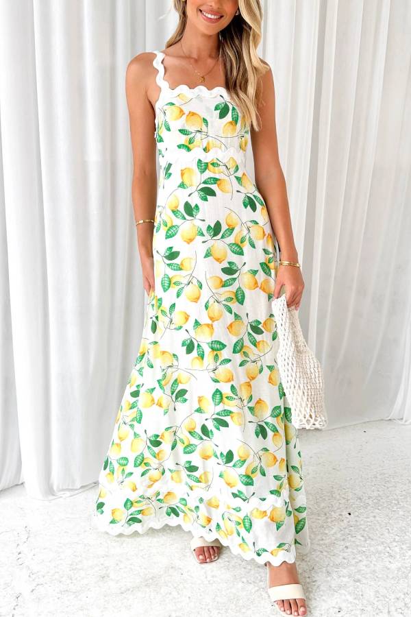 Gracefully Styled Dress for Any Occasion