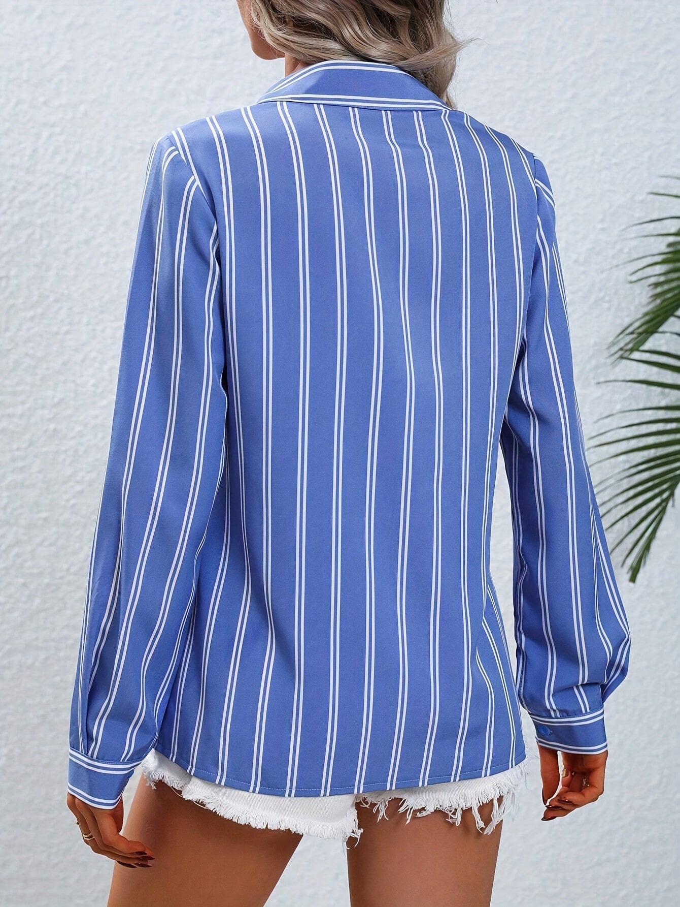 Beautifully Finished Blouse in a Timeless Design