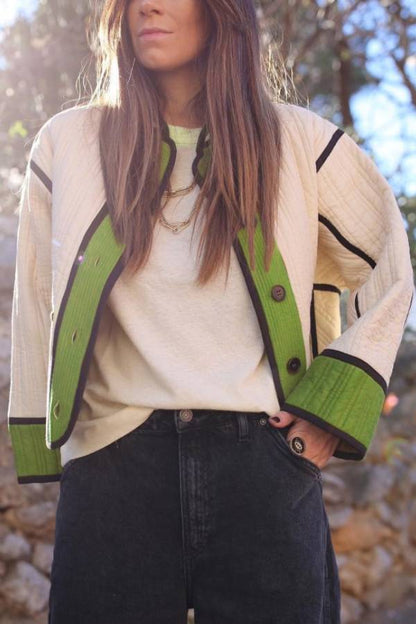Classic Vintage & Enduringly Stylish Coat