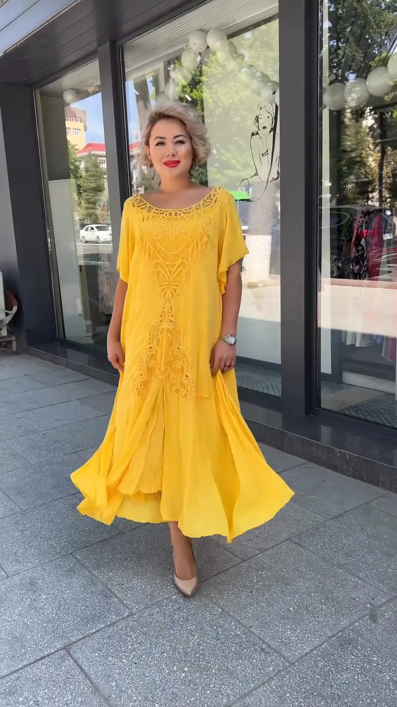 Beautifully Crafted Dress in a Classic Style