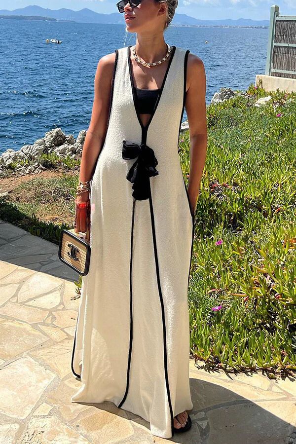 Effortlessly Elegant Dress with a Timeless Design