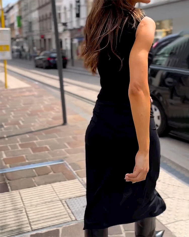 Elegantly Styled Dress for Everyday Wear