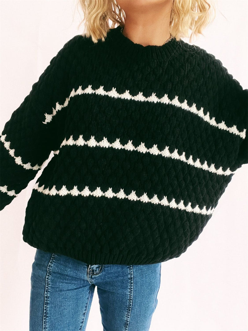 Well Tailored Sweater with a Graceful Silhouette