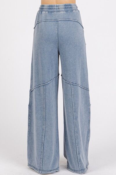 Classic Vintage Pants with a Flattering Fit