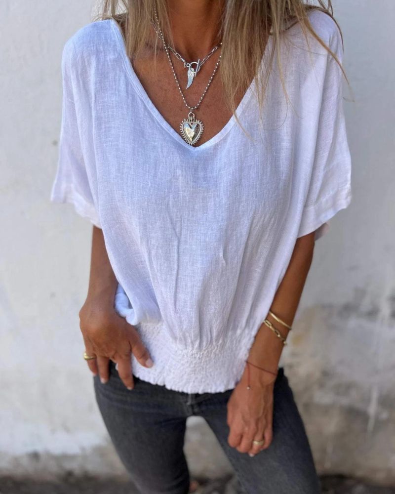 Well Tailored T-Shirt with a Graceful Silhouette