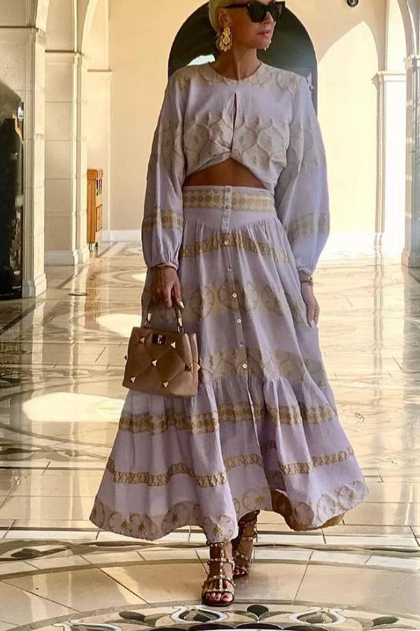 Gracefully Styled Garment for Any Occasion