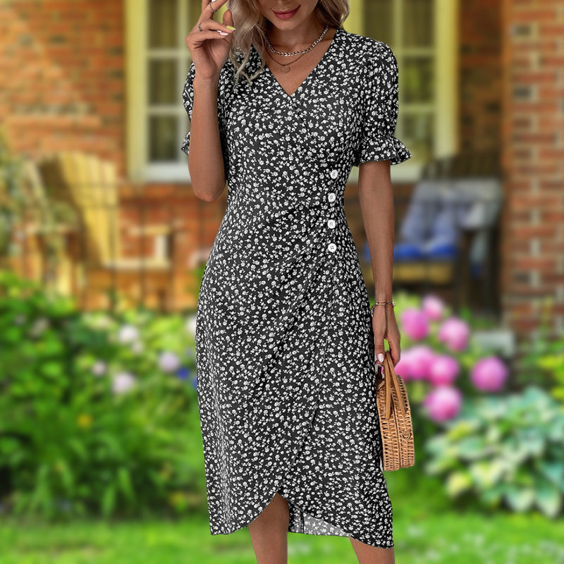 Sophisticated Dress with a Clean Classic Look