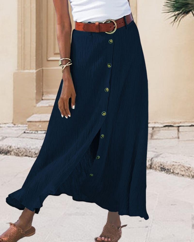 Effortlessly Elegant Garment with a Timeless Design