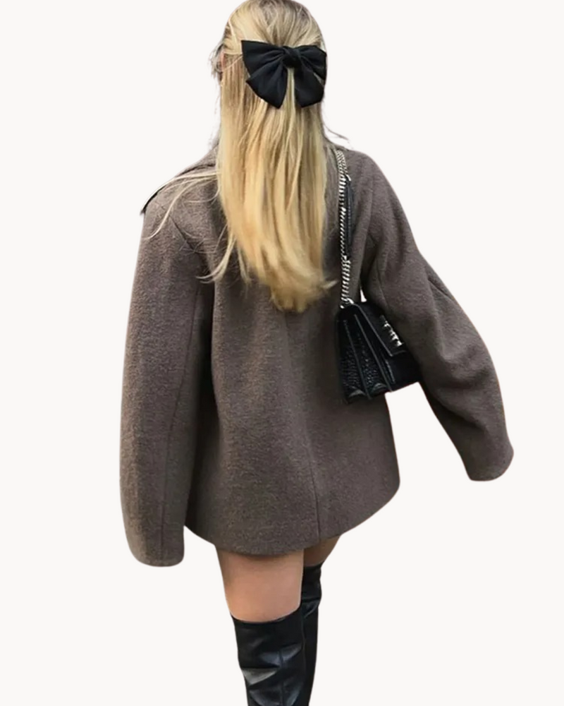Beautifully Finished Coat in a Timeless Design