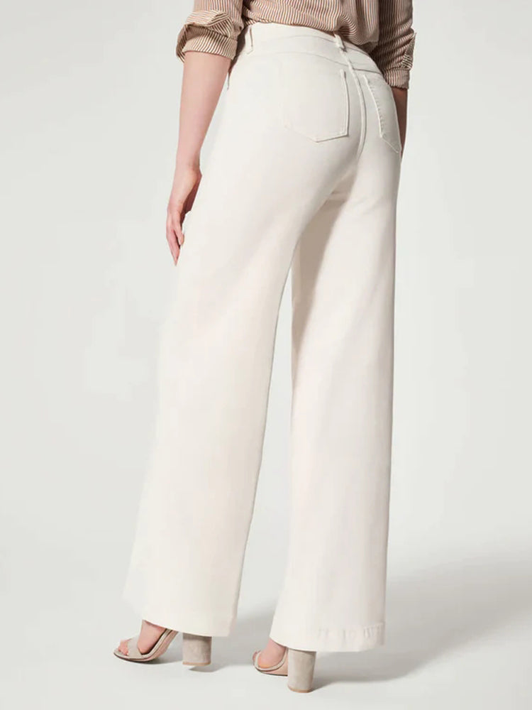 Gracefully Styled Garment for Any Occasion