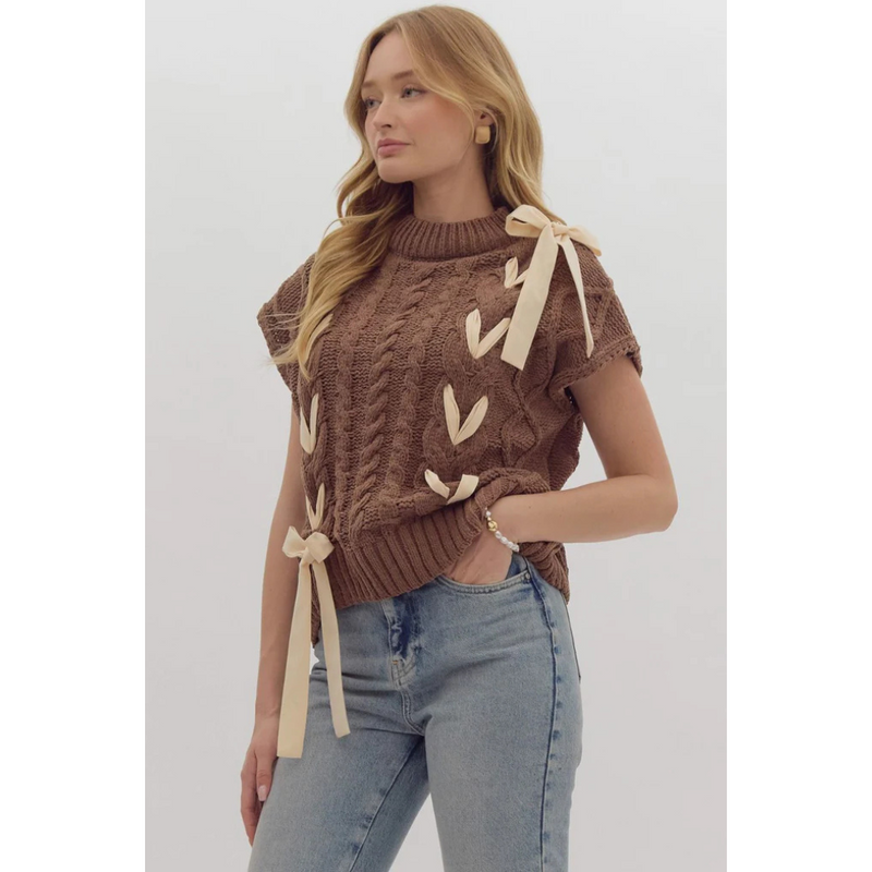 Well Tailored Sweater with a Graceful Silhouette