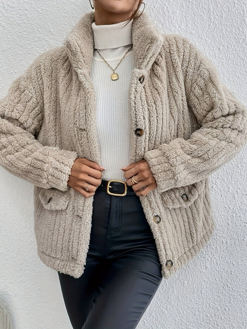 Well Tailored Cardigan with a Graceful Silhouette