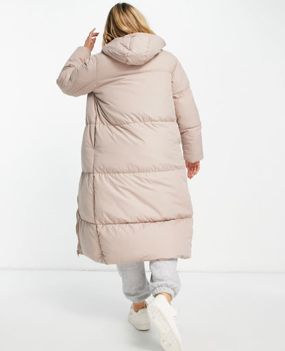 A Vintage Style Coat with Delicate Timeless Details