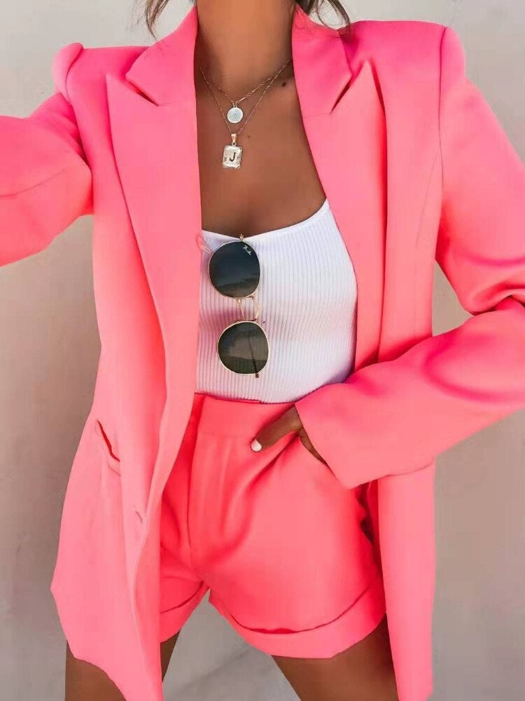 Well Tailored Garment with a Graceful Silhouette