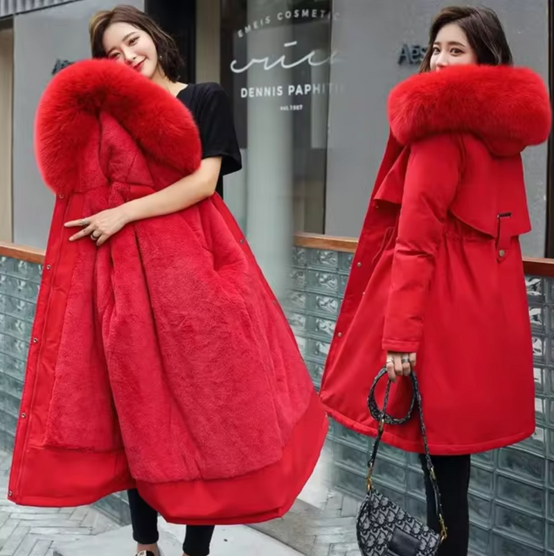Well Tailored Coat with a Graceful Silhouette