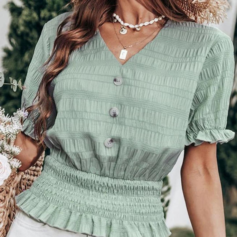Classic Vintage Blouse with a Flattering Fit