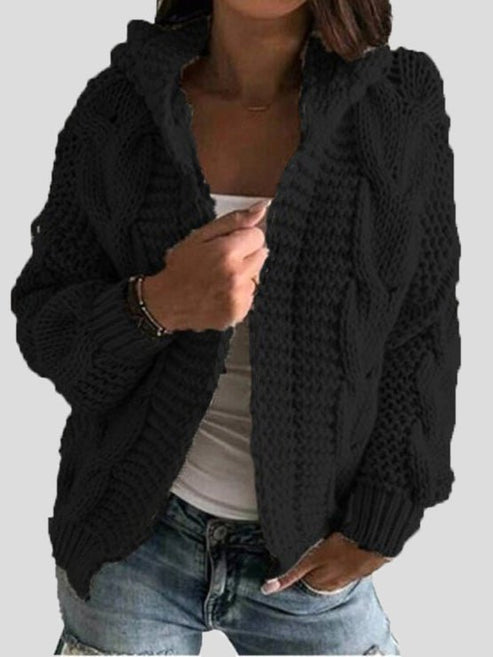 Well Tailored Sweater with a Graceful Silhouette