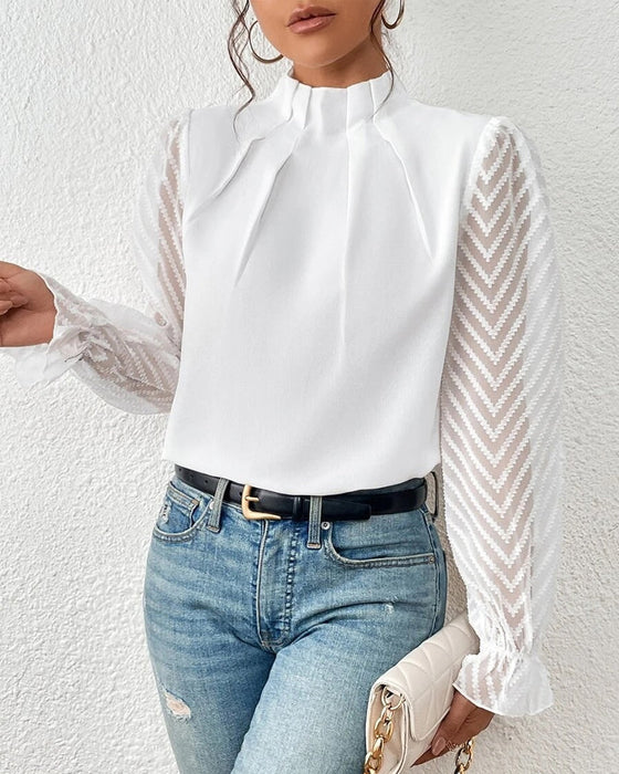 Effortlessly Elegant Shirt with a Timeless Design