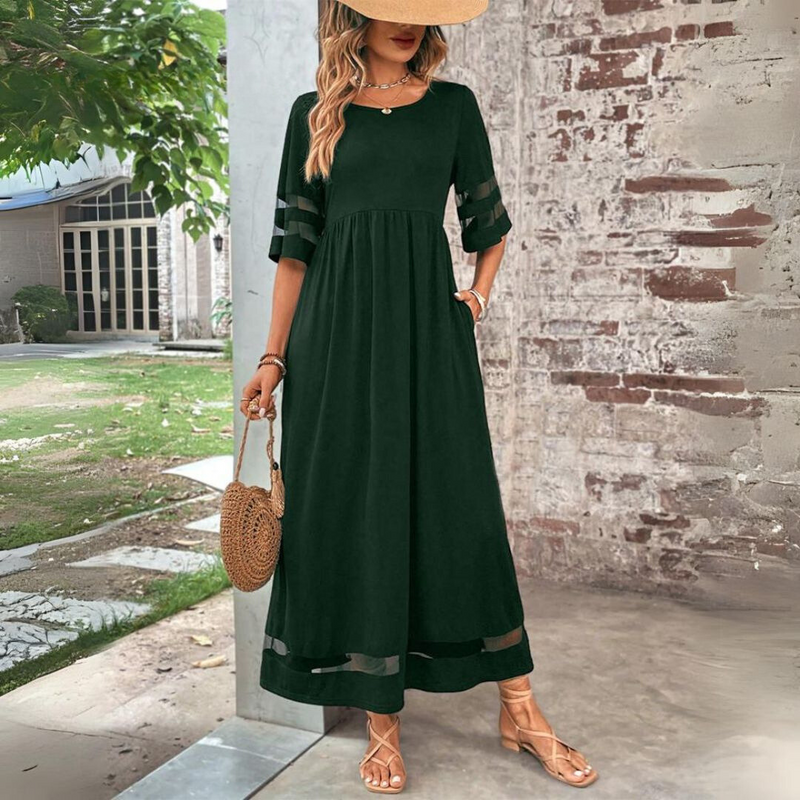Beautifully Finished Dress in a Timeless Design
