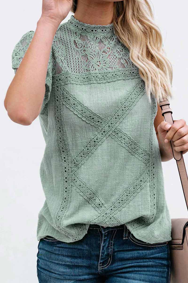 Classic Vintage Blouse with a Flattering Fit