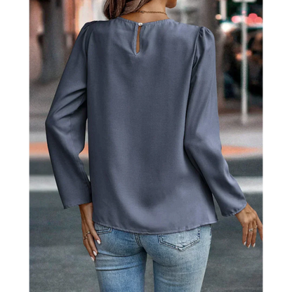 Sophisticated Blouse with a Clean Classic Look