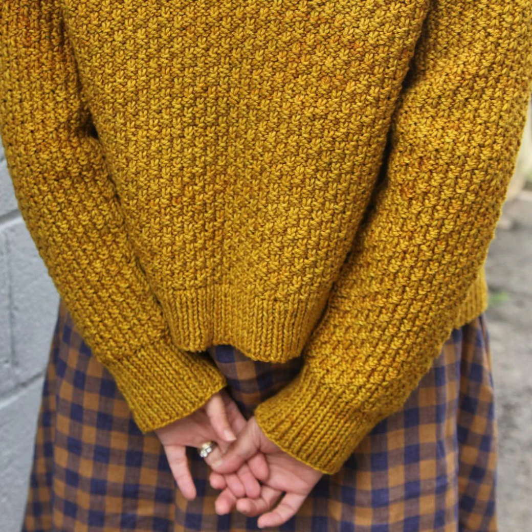 Well Tailored Cardigan with a Graceful Silhouette