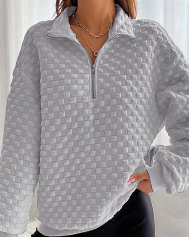 Classic Vintage Pullover with a Flattering Fit