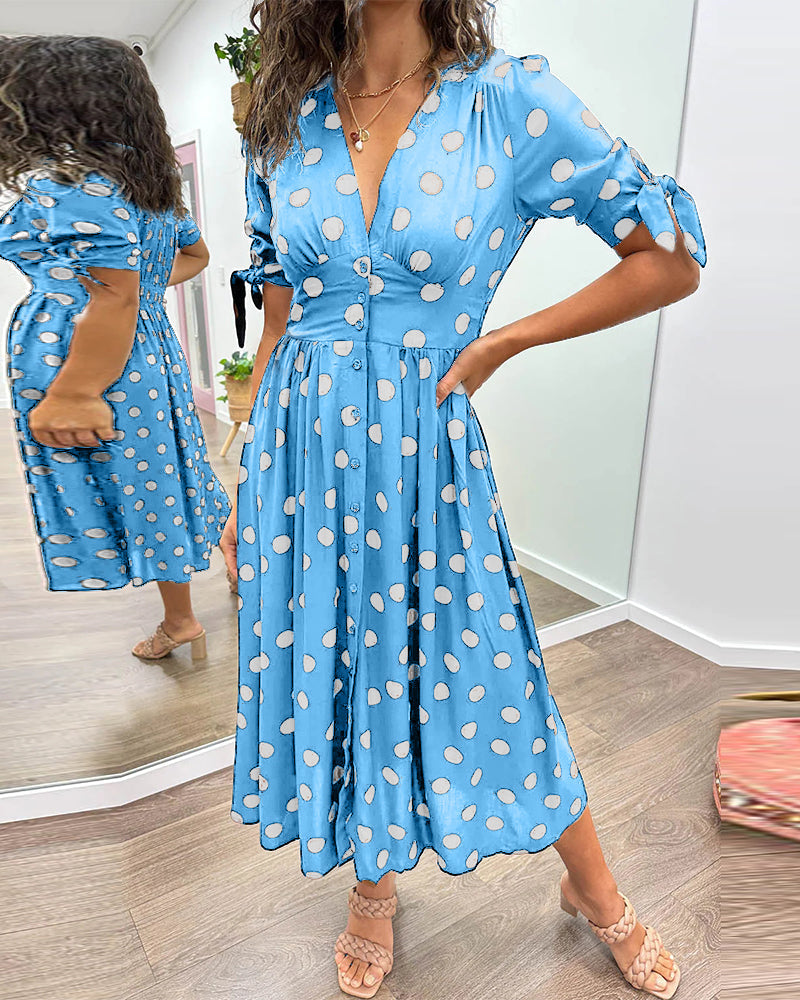 Classic Vintage Dress with a Flattering Fit